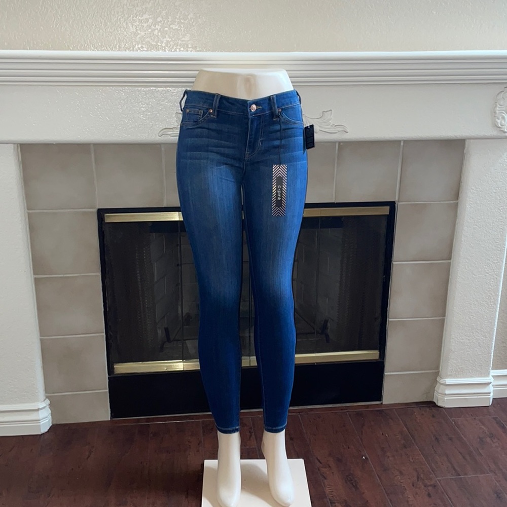 Celebrity Pink Jeans 👖